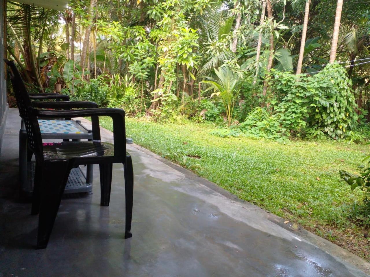 Villa Ameliya Unawatuna Exteriör bild